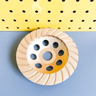 Το εργαλείο 6inch HuaChang συμπύκνωσε τη συνεχή στροβιλο αλέθοντας ρόδα φλυτζανιών διαμαντιών 150mm για τα συγκεκριμένα, πέτρινα, οικοδομικά υλικά