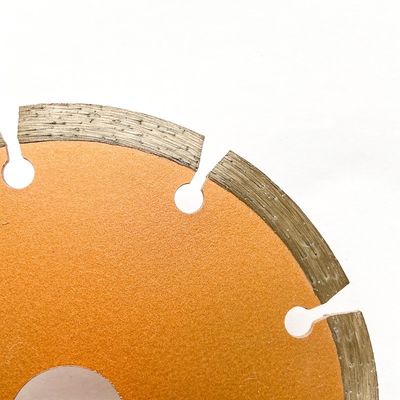 Υψηλός - η ποιότητα 115mm Huachang 4,5 λέιζερ ' ένωσε στενά τη συγκεκριμένη ξηρά τέμνουσα λεπίδα πριονιών διαμαντιών γρανίτη με τα μακρά ζωή