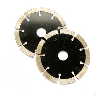 Υψηλός - η ποιότητα 125×2.2/1.8×10×10T Huachang 5 λέιζερ ' ένωσε στενά τη συγκεκριμένη ξηρά τέμνουσα λεπίδα πριονιών διαμαντιών γρανίτη με τα μακρά ζωή